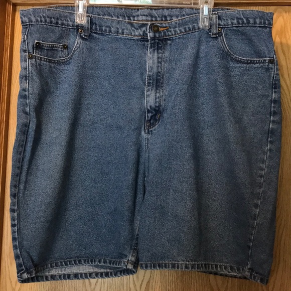 Size 44 x 9” Riveted 5 pkt denim jean shorts men’s - Picture 2 of 5